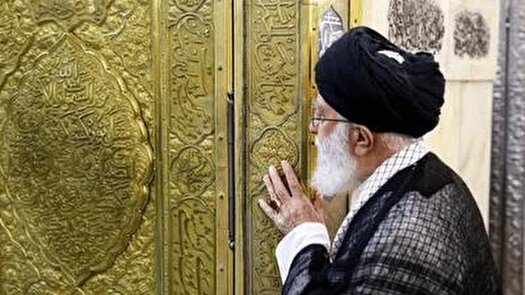 آرامش ابدی رهبر شهید انقلاب در آغوش حرم رضوی 56402526 576 - آرامش ابدی رهبر شهید انقلاب در آغوش حرم رضوی