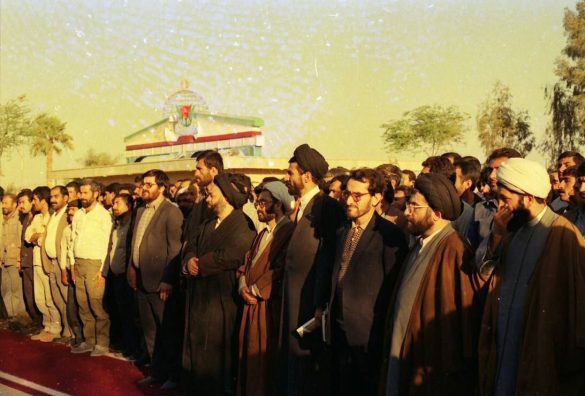 02 28 585x396 - ۱۲ فروردین ماه سالروز افتتاح شرکت فولاد خوزستان به دست مقام معظم رهبری در سال ۱۳۶۸ گرامی باد