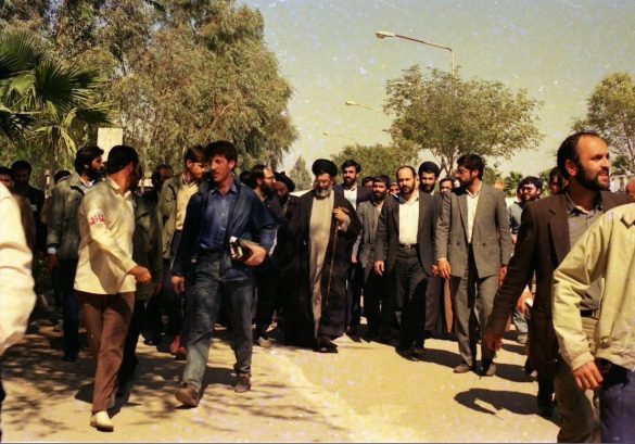 04 14 585x409 - ۱۲ فروردین ماه سالروز افتتاح شرکت فولاد خوزستان به دست مقام معظم رهبری در سال ۱۳۶۸ گرامی باد
