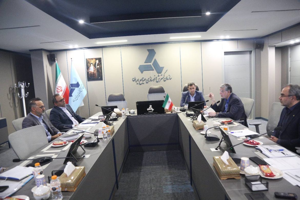 آغاز طرح ملی پرورش هزار مدیر با همکاری ایدرو و سازمان مدیریت صنعتی