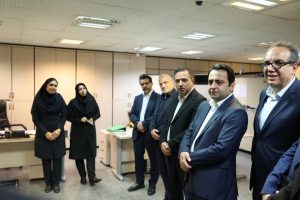 02 3 300x200 - بازدید مدیرعامل و رئیس هیأت‌مدیره بانک صادرات از شعب تهران