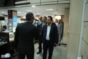 04 1 300x200 - بازدید مدیرعامل و رئیس هیأت‌مدیره بانک صادرات از شعب تهران