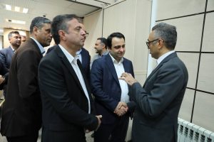 05 1 300x200 - بازدید مدیرعامل و رئیس هیأت‌مدیره بانک صادرات از شعب تهران