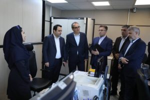 08 1 300x200 - بازدید مدیرعامل و رئیس هیأت‌مدیره بانک صادرات از شعب تهران